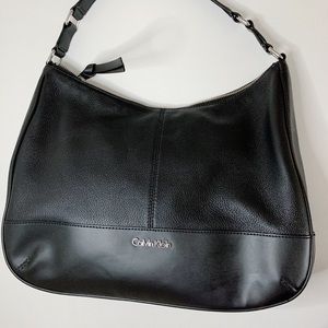 Black Calvin Klein Hand Bag!
